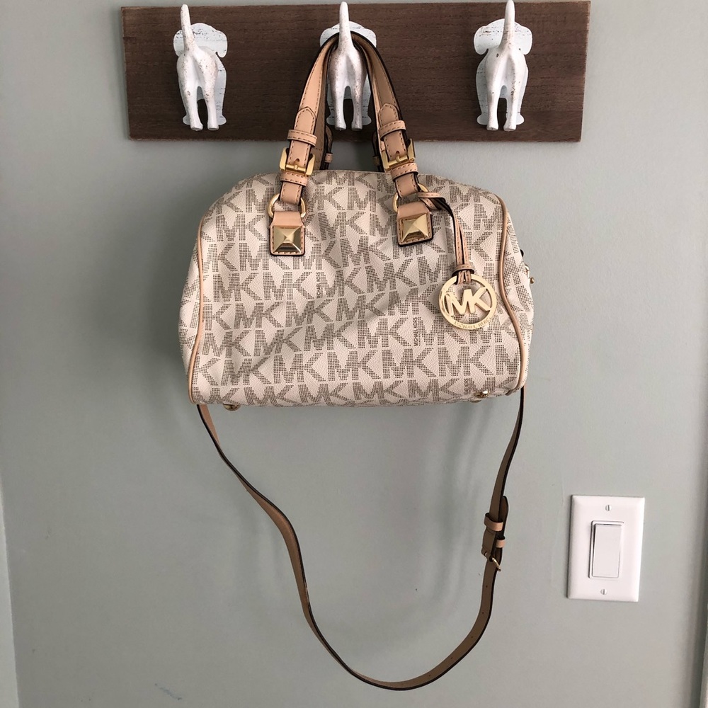 Beige bag with shoulder strap